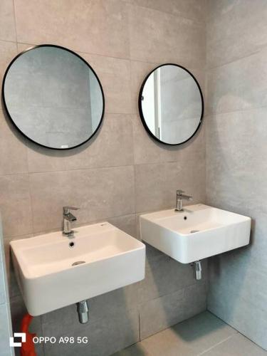 A cozy 2 bedroom A cozy 2 bedroom