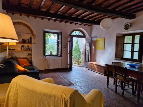 MIMOSA at Pietraie a nice studio with terrace on the Valley, Montecastelli Pisano (fotografie 7)