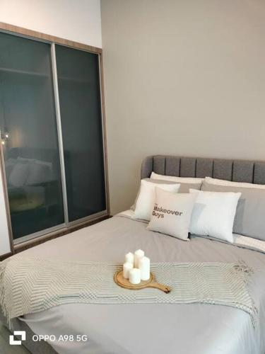 A cozy 2 bedroom A cozy 2 bedroom