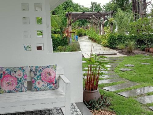 เขายัอยวาเล่ย์