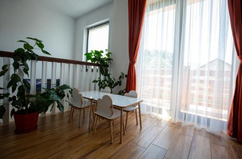 Játszótér, Dor de Maramu' in Ieud