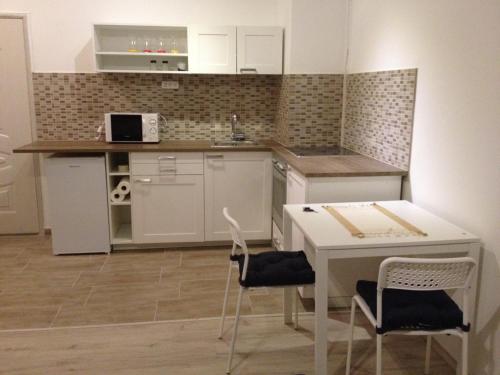  Dózsa Apartman in Gödöllő