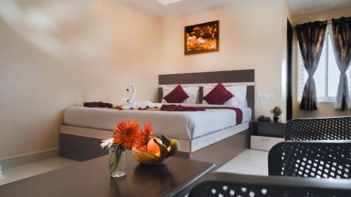 FabHotel Mount View Comforts in Padmavati Nagar