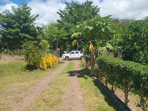 المنظر الخارجي, Julas Guesthouse in Siusega