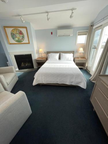 Brasswood Inn - main image