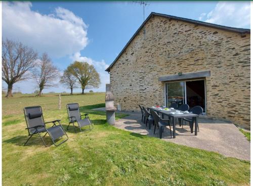 Gite Au pré des pommiers (Gite Au pre des pommiers) in Cosse-le-Vivien
