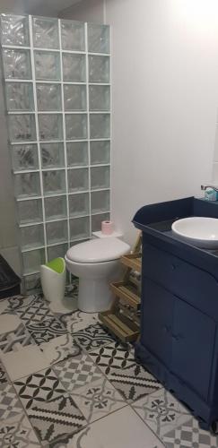 Gite L'Atelier studio de plain pieds accès piscine - Saint-Alvère