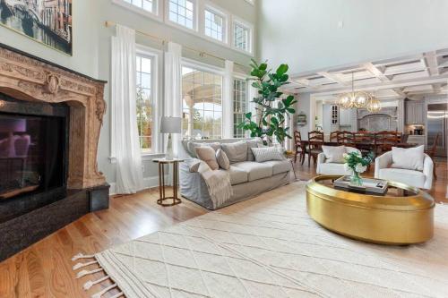 Chateau d' Amour - Where Love & Luxury Meet in Wake Forest