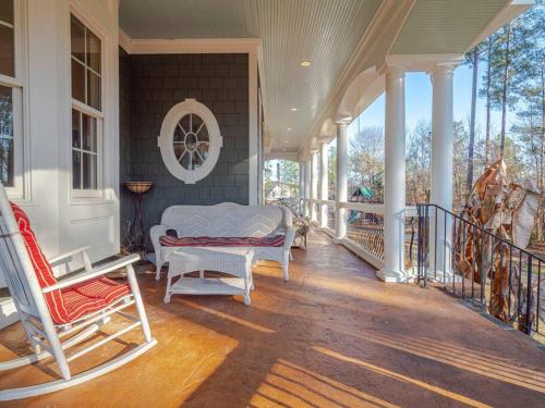 Chateau d' Amour - Where Love & Luxury Meet in Wake Forest