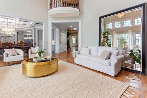 Chateau d' Amour - Where Love & Luxury Meet in Wake Forest