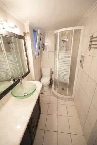 Heart of Athens 1 Bedroom - image 13