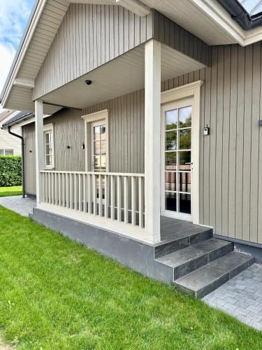 Poeto Namas Art Poeto Namas Art