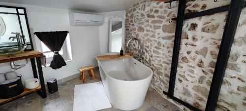 Latipik in Lancon-Provence
