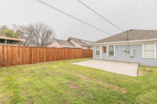 4 BEDROOM W 3 KING BEDS Next To TCU, Dtwn, Hospitals in Fort Worth, USA