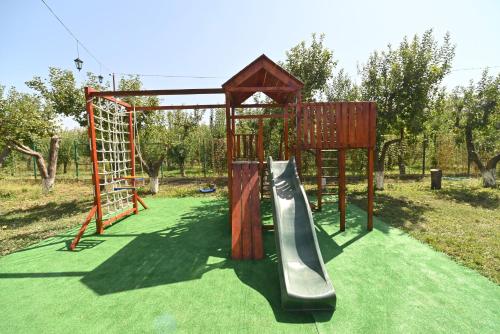 Hidden Garden Resort - 놀이터