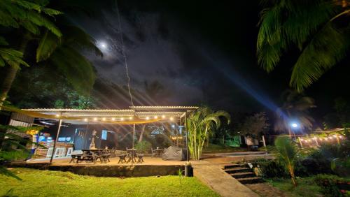 Jaco Mizata Beach and River in Acachapa