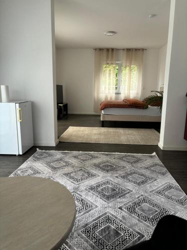 TheLabel Residences Frankfurt - OFFICE STUDIO Private WC, Shared Bathroom in Hofheim am Taunus