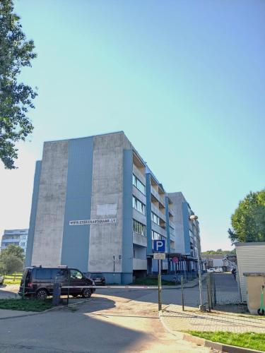 酒店外观, Ezerkrasta apartamenti in 利耶帕亚