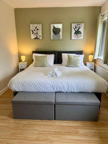 The Olive House - 4 Bedroom, Sleeps 8, Contractors Welcome – khách sạn tại Linthorpe