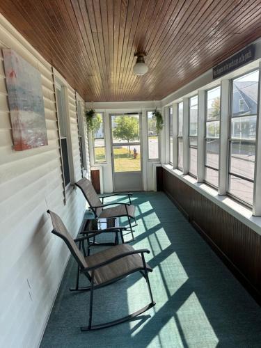 Cute 6-Bedroom Getaway in the heart of Littleton in ลิตเทิลตัน (NH)