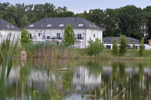 Exterior view, Lakeside Luxury Apartman Sarvar in Sarvar
