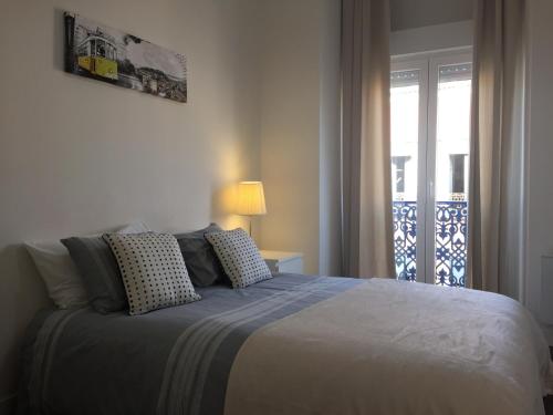 MODERN Conde Barão - SSs Apartments - image 6