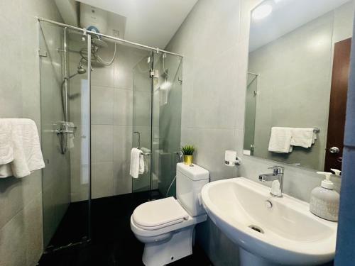 Pendennis Fern - 4-Bedroom Luxury Retreat with Rooftop Pool in Central Colombo - image 14