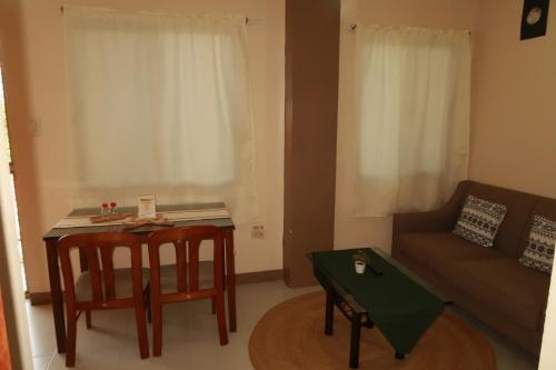 Jo-Cris Apartelle – City of Lapu-Lapu, IL
