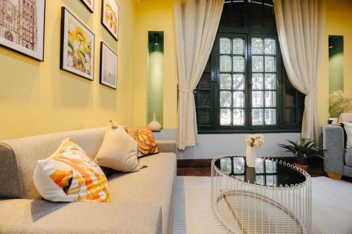 1min to Trainstreet- Duplex 3brs