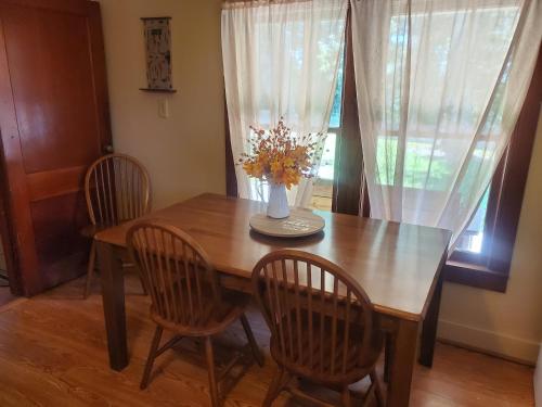 Kentucky Hills Country Cottage - Country Life in Morgantown, USA