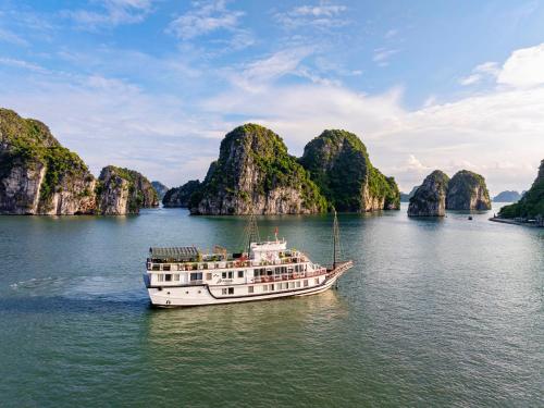 Renea Cruises Halong, Ha Long