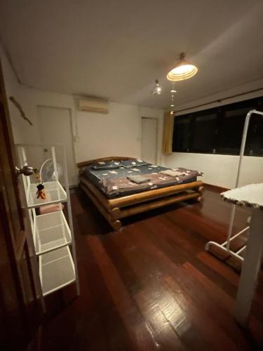 Happy Hippy House4 Happy Hippy House4