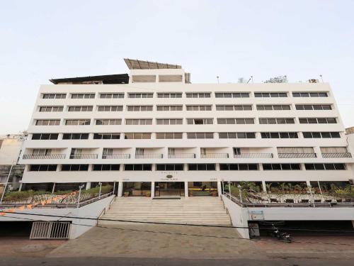 Palette Hotel Surya by CheckIn, Vadodara