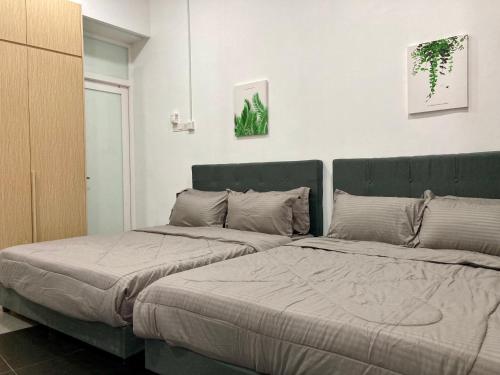 PJ Suites 5pax 1utama MRT FreeCarpark XiaomiTV PJ Suites 5pax 1utama MRT FreeCarpark XiaomiTV