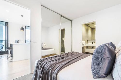 Light & Bright Apt Close to Beach & Fitzroy St, Мельбурн (фото 10)