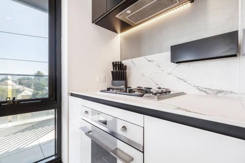 Light & Bright Apt Close to Beach & Fitzroy St, Мельбурн (фото 4)