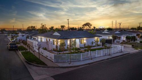 Gorgeous Villa Minutes Disneyland and Socal Gems in Westminster, USA