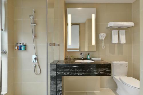 room detail thumbnail 2