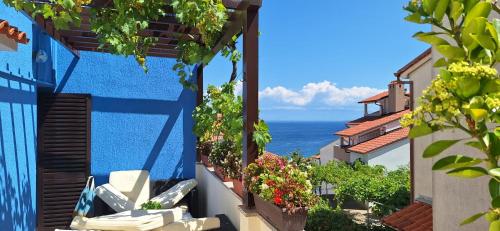 Superior Apartment with Balcony image 1