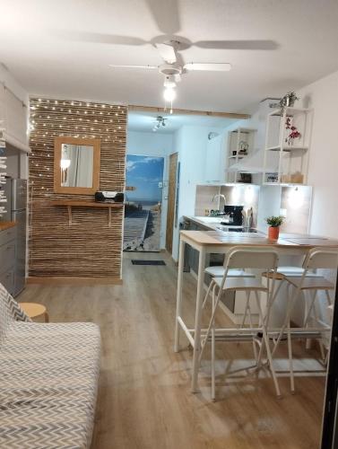 Plage à 2mn à pieds Plage à 2mn à pieds