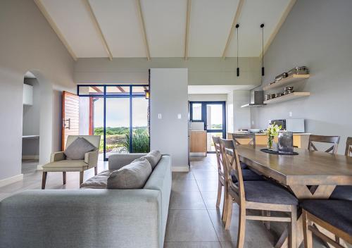 Kitchen, Hotel Olivewood in Amatola Coastal
