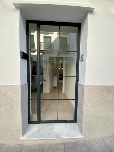 SHR047 Chic estudio en el centro de Nerja - image 2