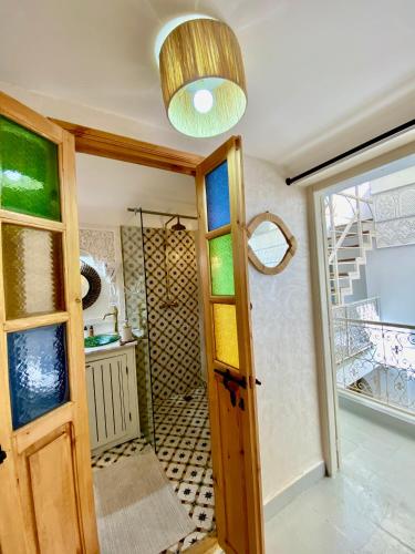 Single Room image 5