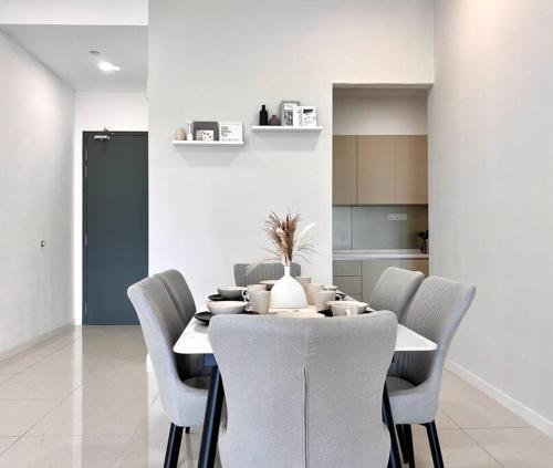 3BR-Mocha-Paradigm Residence by Guesthouse-6-8Pax 3BR-Mocha-Paradigm Residence by Guesthouse-6-8Pax