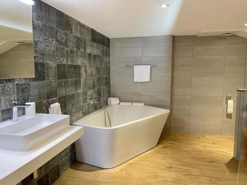 La Doline Charmant logement de vacances à la ferme (La Doline Charmant logement de vacances a la ferme) in Le Noirmont