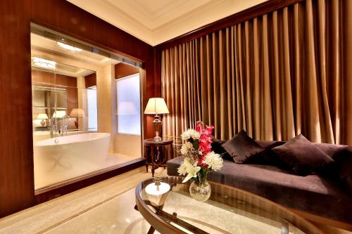 Hotel Maharaja Regency in Ludhiana