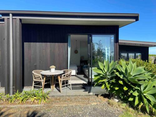 Raglan Studio at The Coastal Retreat