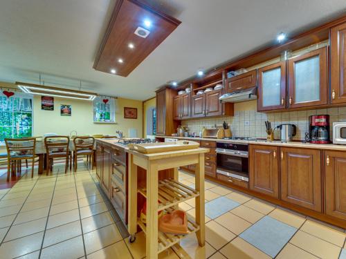 Holiday Home Gosciniec Pod Dwoma Sercami by Interhome in Chlebice
