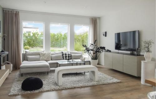4 Bedroom Cozy Home In Ystad in Edvinshem-Akesholm