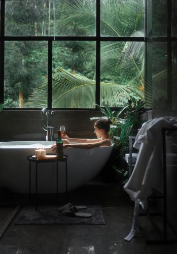 Bhadra - The Estate Villa in Vaduvanchal